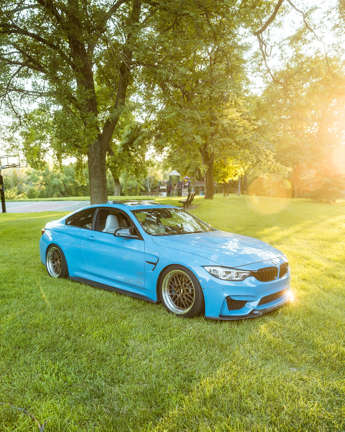 Blue BMW M4 lifestyle automotive shoot by Alphpixels