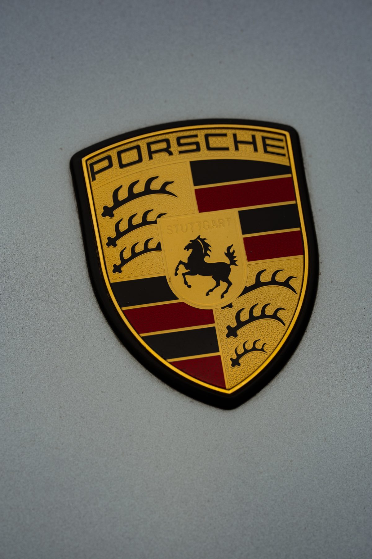 Porsche hood crest detail